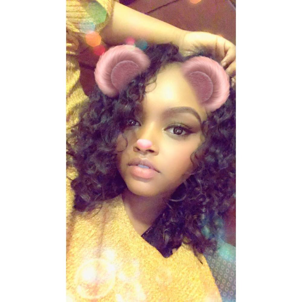 Meet your Posher, Lamia